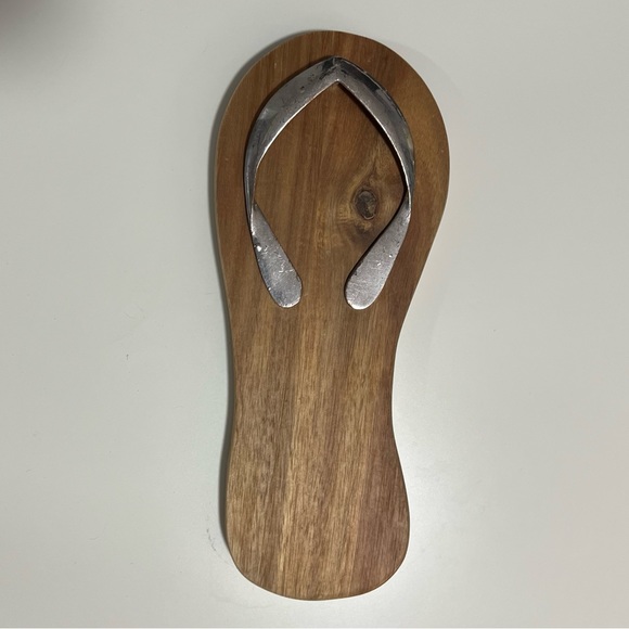 Wooden Flip Flop Serving Bundle - Picture 5 of 7